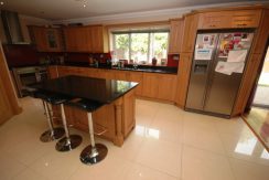 40-Foxbrook-Kitchen-1-618x410